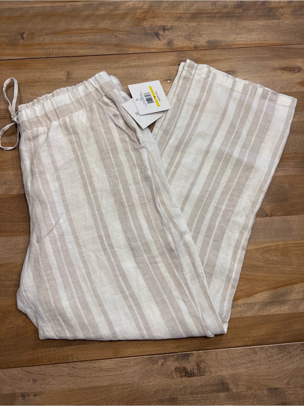 Ellen Tracy Beige and White Striped Linen Pants